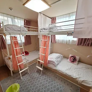 지카 게스트하우스